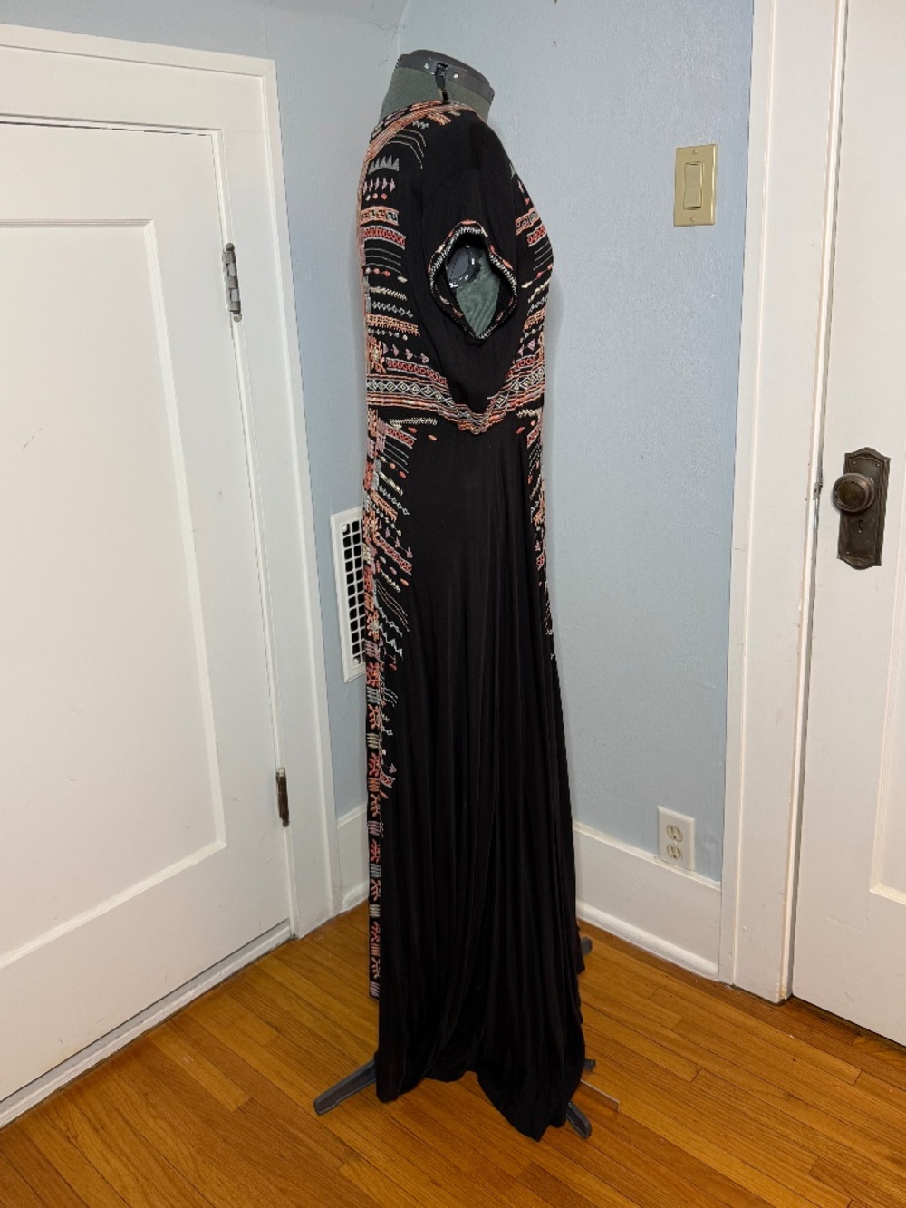 Johnny Was Effy Black Rayon Challis Heavily Embroidered Boho Maxi Dress Sz Large - Picture 5 of 9